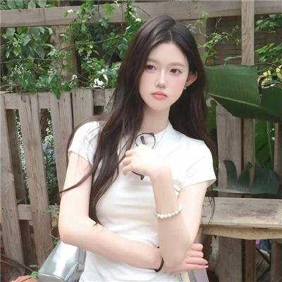 阳光下的影子